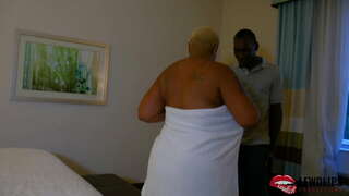 ���िसके Onyxx उसे मसाज थेरेपिस्ट