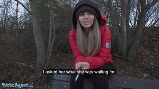 - Bahoaka Mpandraharaha Fangalana Vady Mandeha Screws sy ny Olon-kafa