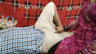 ���န်ဆာဆိုတော့မှသူမ၏အလုပ်ကိုသူ့ကိုအဖြစ်တက်အရေဆင်းပစ်ခတ်