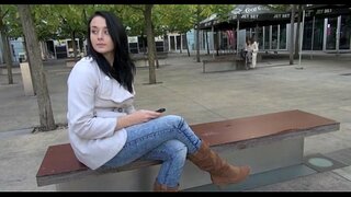 Jenta elsker munnsex mye