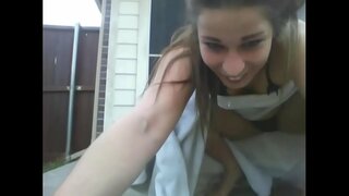 E Rrezikshme Cam Tregojnë Jashtë