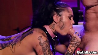 Sexy goth slet Genevieve Sinn kry&#039;n ANAAL